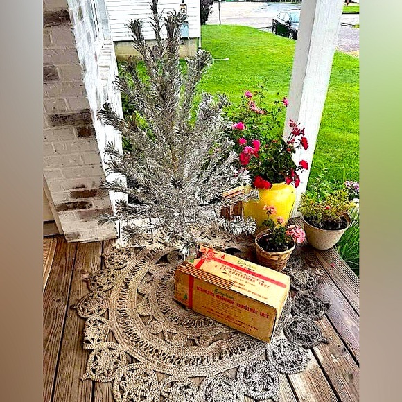 VTG Equestrian Western Antique Gold Dangel Chain Red Crystal Horseshoe Earrings - Picture 7 of 9
